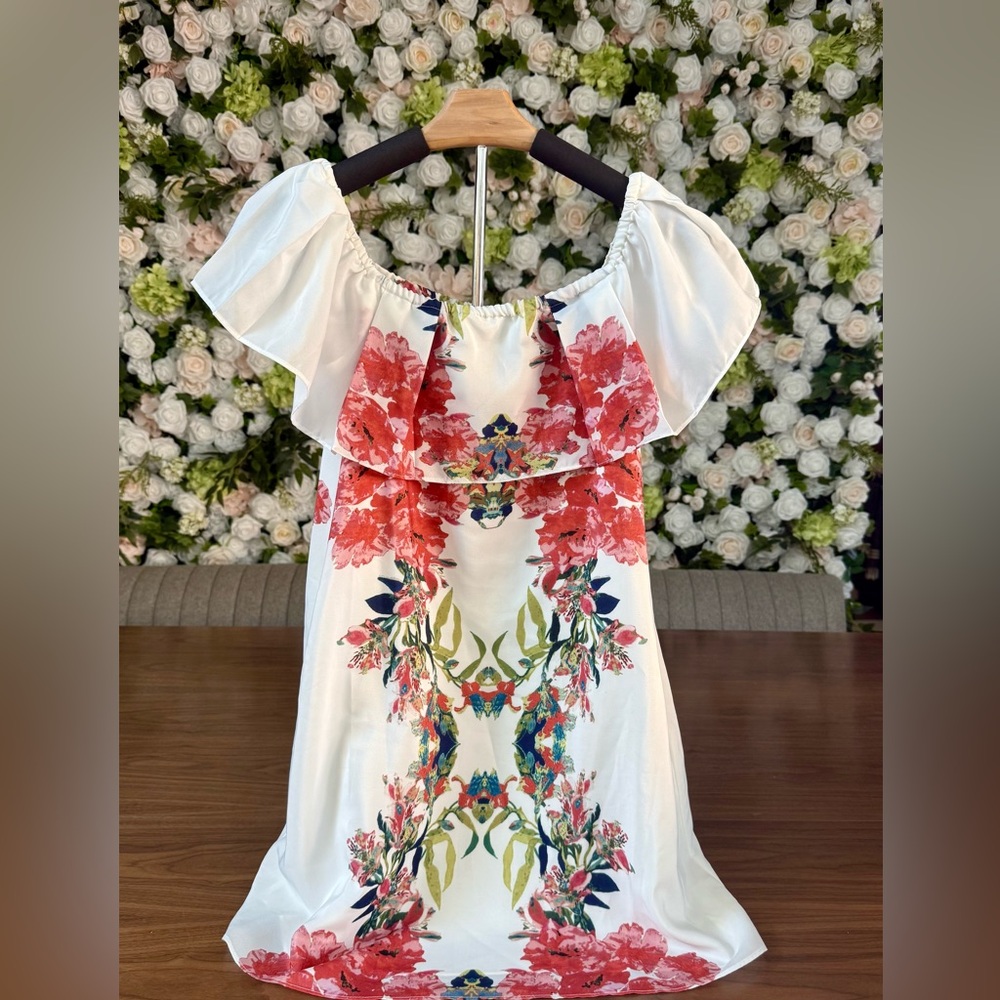 Q&A Off-Shoulder Floral Dress – Size M